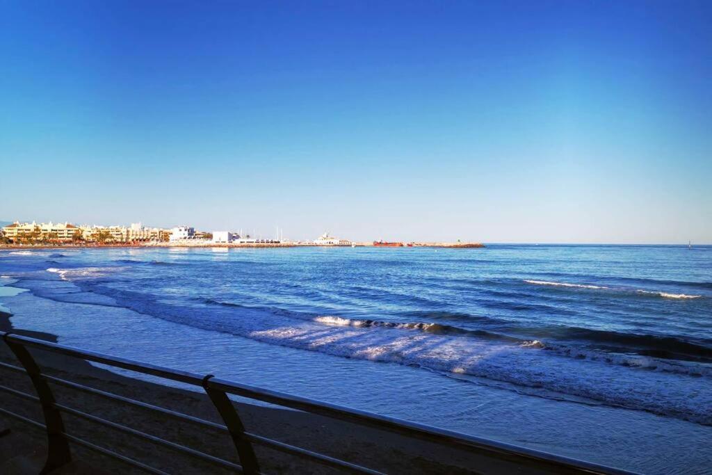 Beautiful Sea Views Cozy Apartment 350 M From Beach Benalmadena Luaran gambar