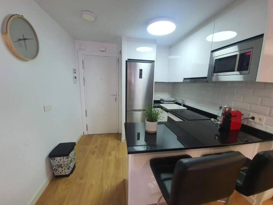 Beautiful Sea Views Cozy Apartment 350 M From Beach Benalmadena Luaran gambar