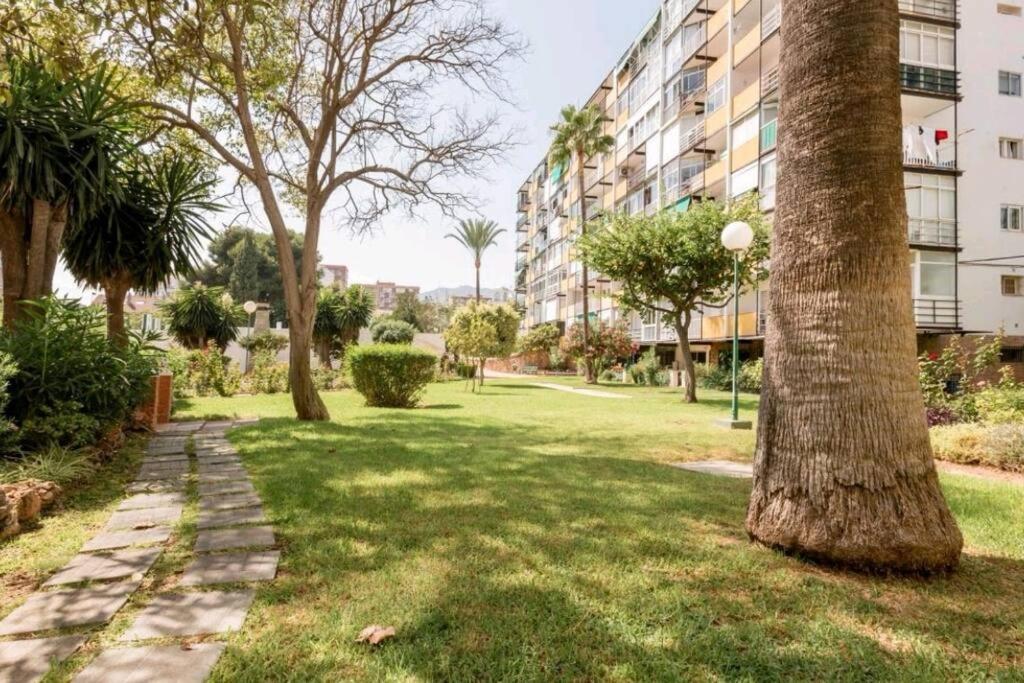 Beautiful Sea Views Cozy Apartment 350 M From Beach Benalmadena Luaran gambar
