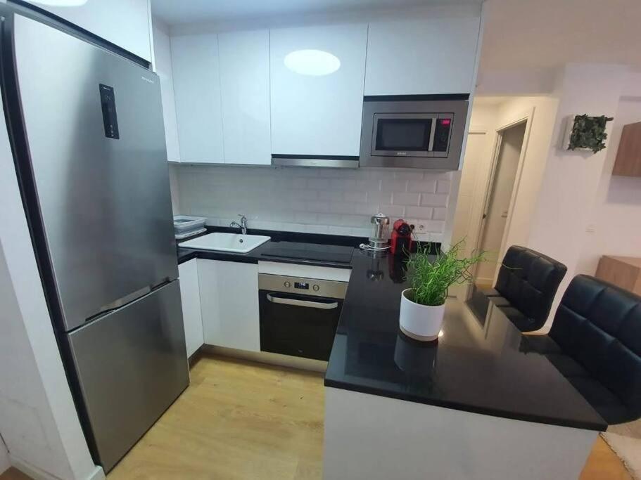 Beautiful Sea Views Cozy Apartment 350 M From Beach Benalmadena Luaran gambar