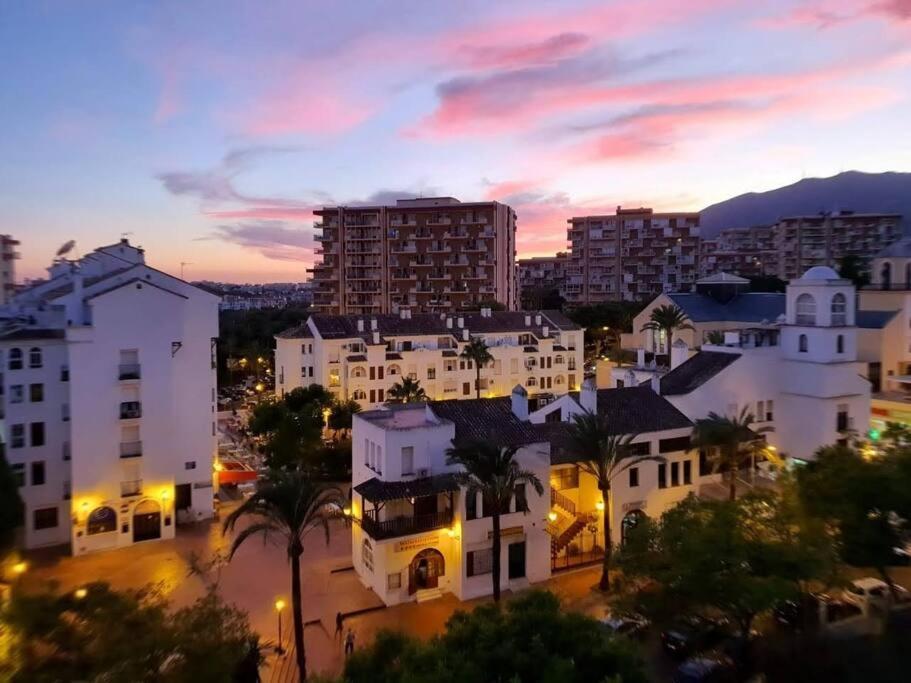 Beautiful Sea Views Cozy Apartment 350 M From Beach Benalmadena Luaran gambar