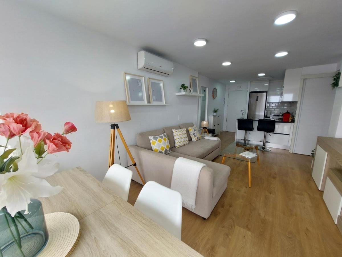 Beautiful Sea Views Cozy Apartment 350 M From Beach Benalmadena Luaran gambar