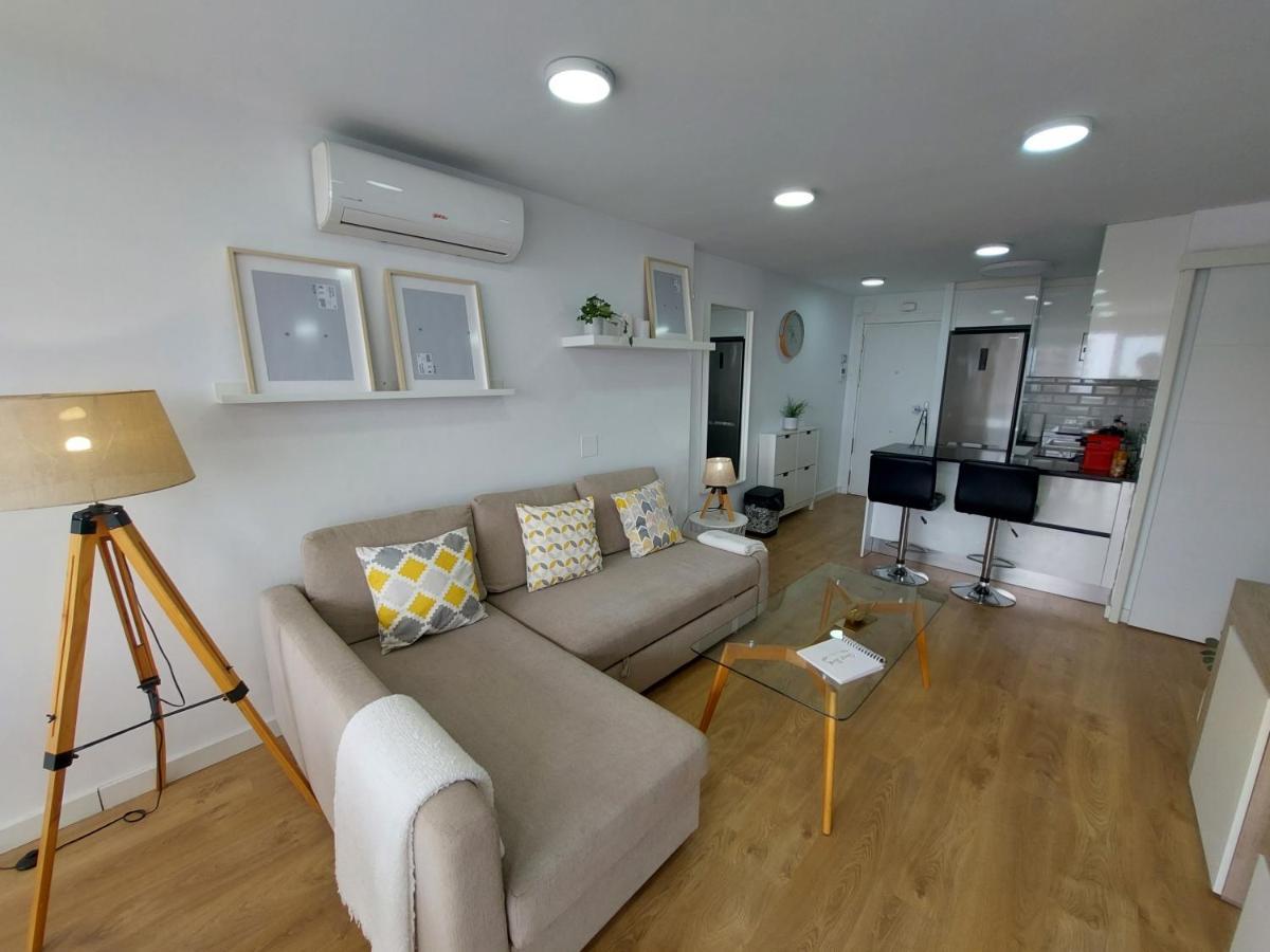 Beautiful Sea Views Cozy Apartment 350 M From Beach Benalmadena Luaran gambar